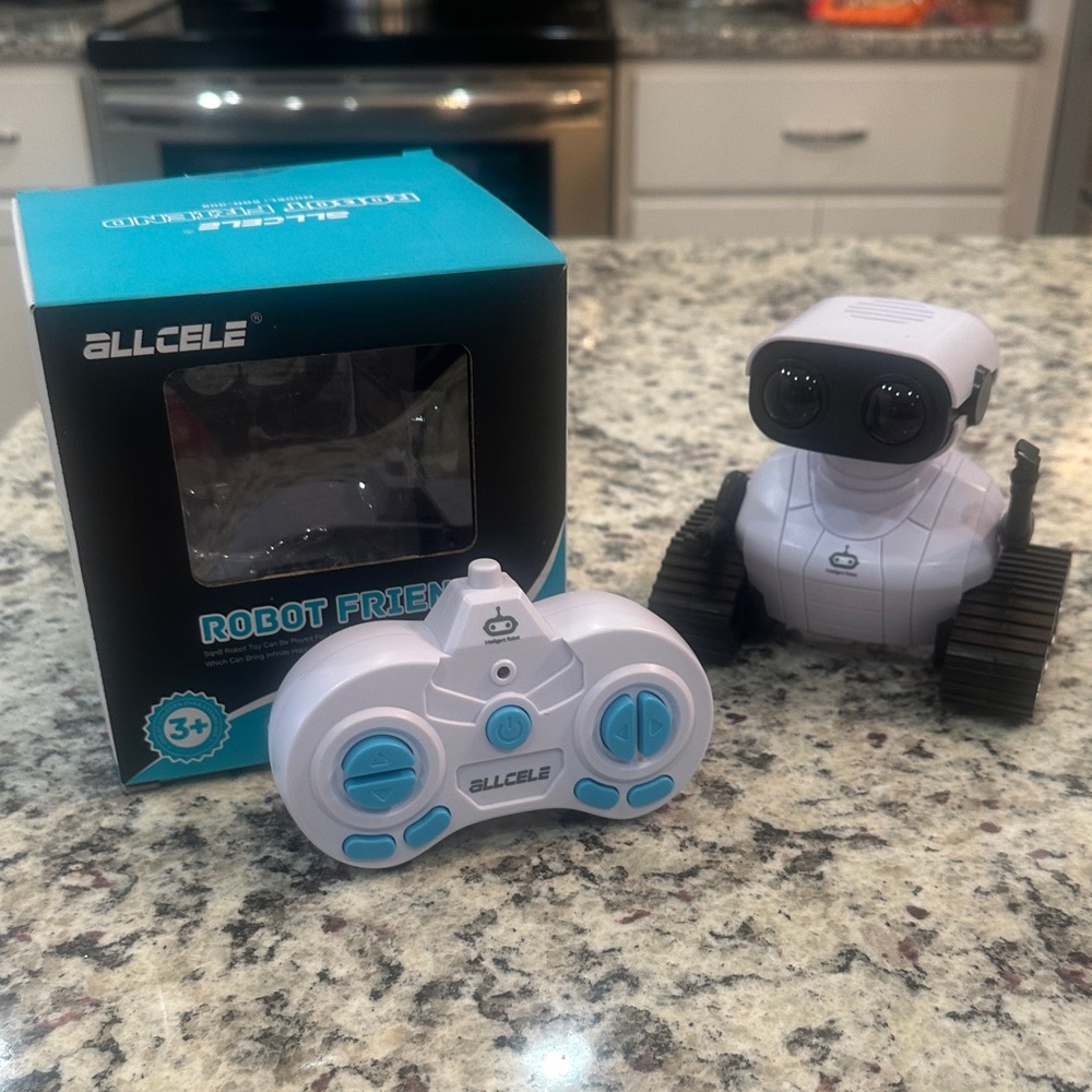 Allcele White Robot with Remote